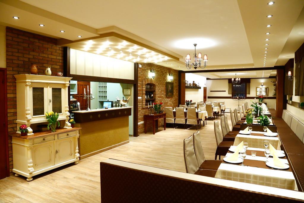 Bajor Panzio Bed and Breakfast Kecskemét Buitenkant foto